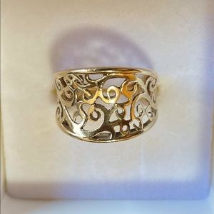 18ct yellow gold filigree ring